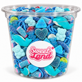 Pot transparent Sweet Land rempli de bonbons bleus assortis avec requins, oursons, cœurs, personnages, fils et câbles fourrés