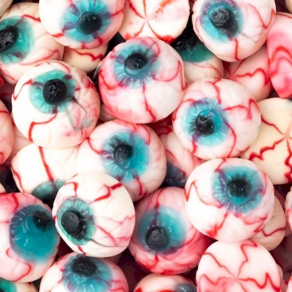 Bonbons Bloody Eyes Vidal en forme d’yeux avec des détails rouges pour Halloween
