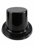 Chapeau haut-de-forme noir brillant et rigide avec large bord sur fond blanc