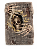 Livre décoratif lumineux d’Halloween avec crâne, mains squelettiques, ossements et gaze vieillie