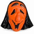 Masque orange au visage allongé avec grand sourire noir et capuche noire pour Halloween